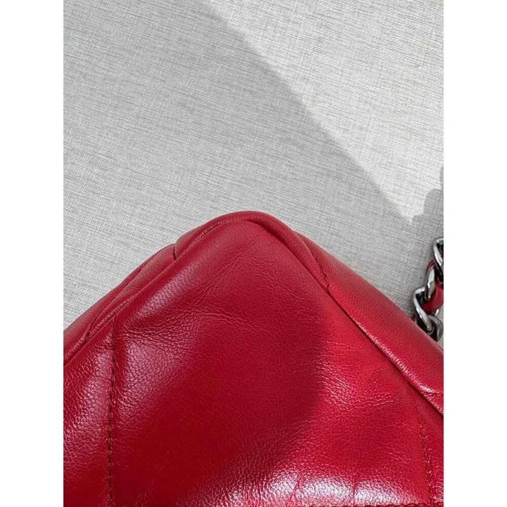 CHANEL Red Lambskin 19 Flap Bag Small GHW